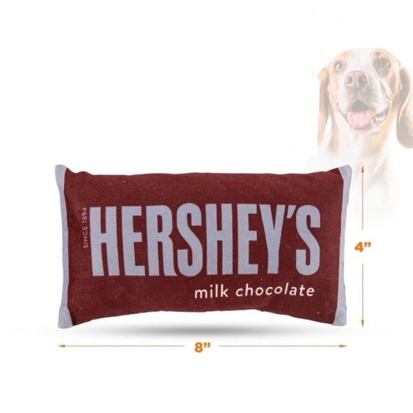HERSHEY’S DOG TOYS THE ONLY CHOCOLATE THAT YOUR DOG CAN HAVE 😍 - Picture 5 of 8